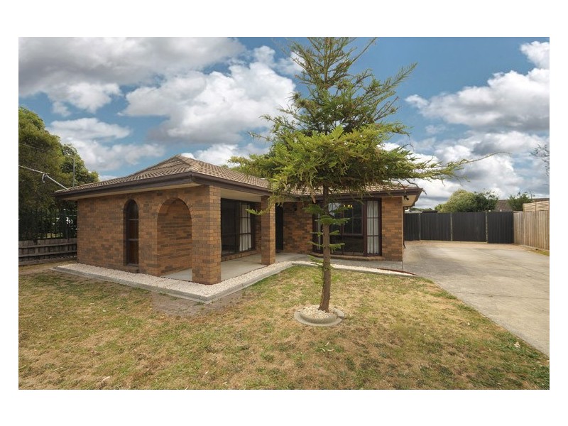 17 Broderick Road, Carrum Downs VIC 3201