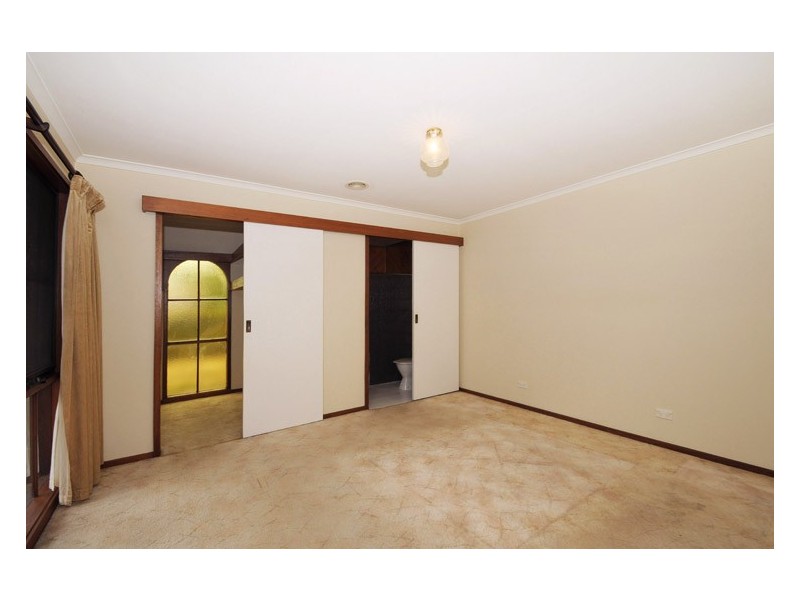 17 Broderick Road, Carrum Downs VIC 3201