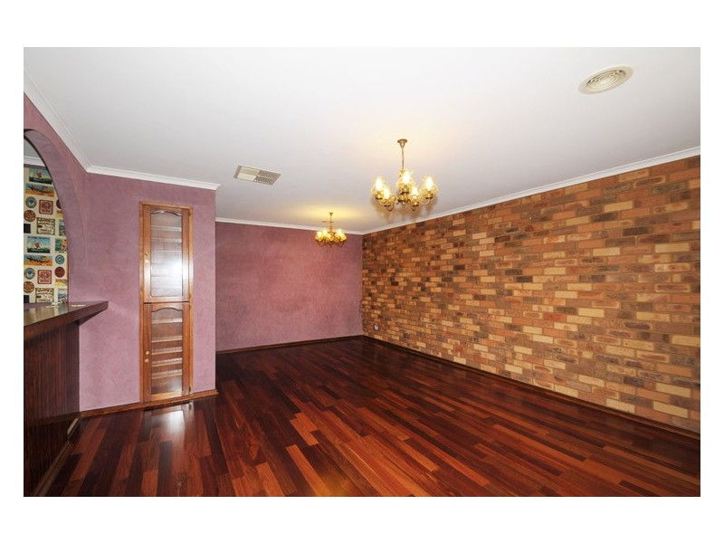 17 Broderick Road, Carrum Downs VIC 3201