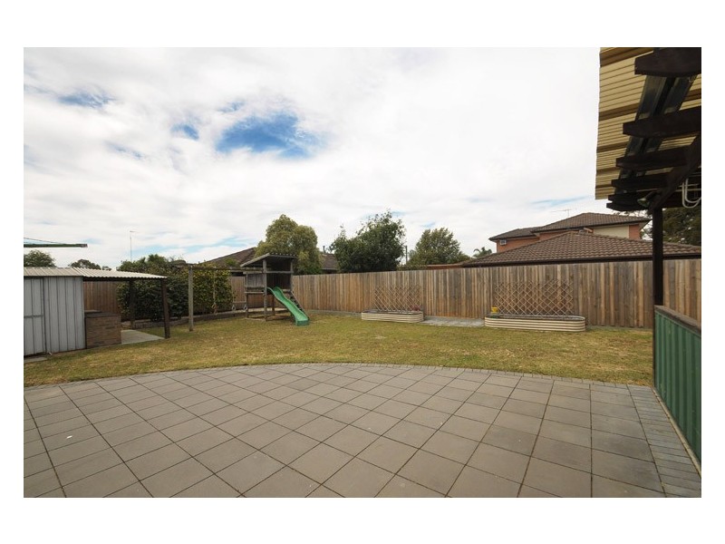 17 Broderick Road, Carrum Downs VIC 3201