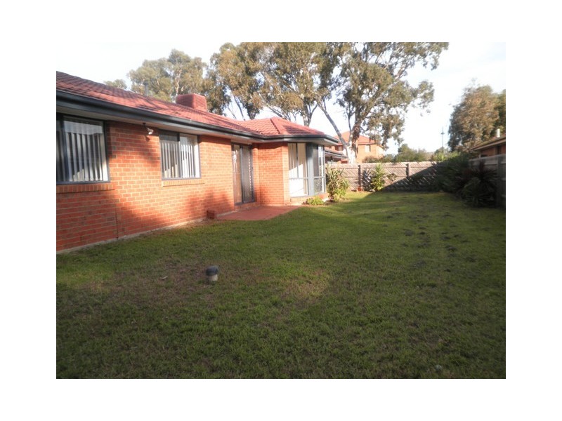 27 Natisone Place, Skye VIC 3977