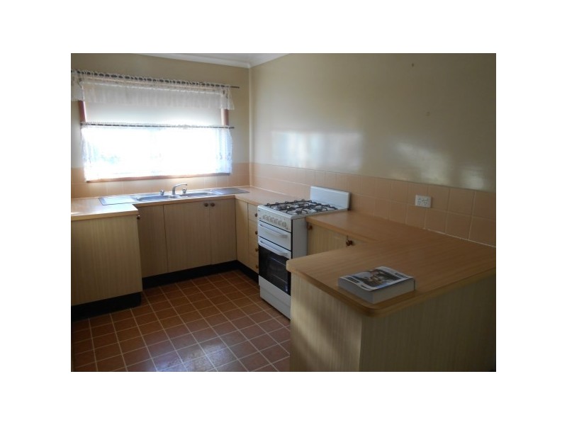 27 Dion Drive, Carrum Downs VIC 3201