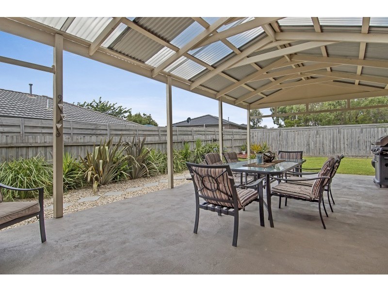 80 Oberon Drive, Carrum Downs VIC 3201