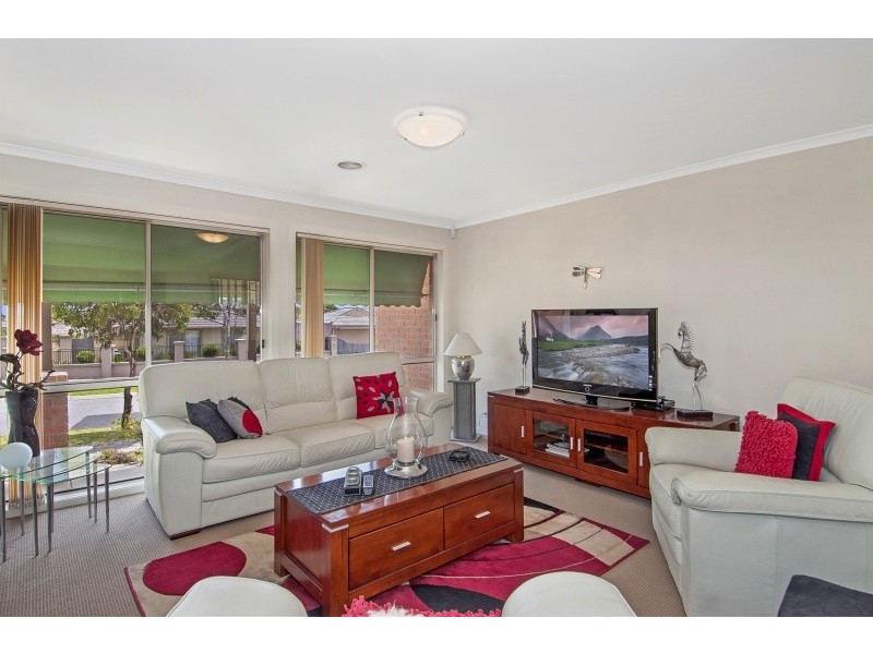 80 Oberon Drive, Carrum Downs VIC 3201