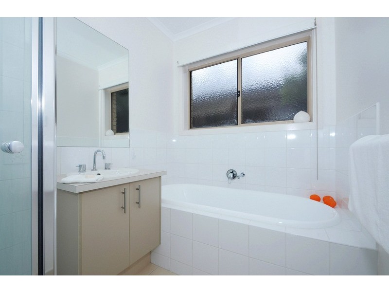 8 Postregna Way, Skye VIC 3977