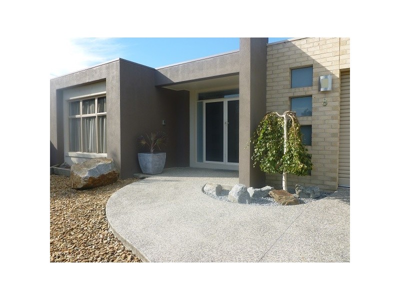 8 Postregna Way, Skye VIC 3977