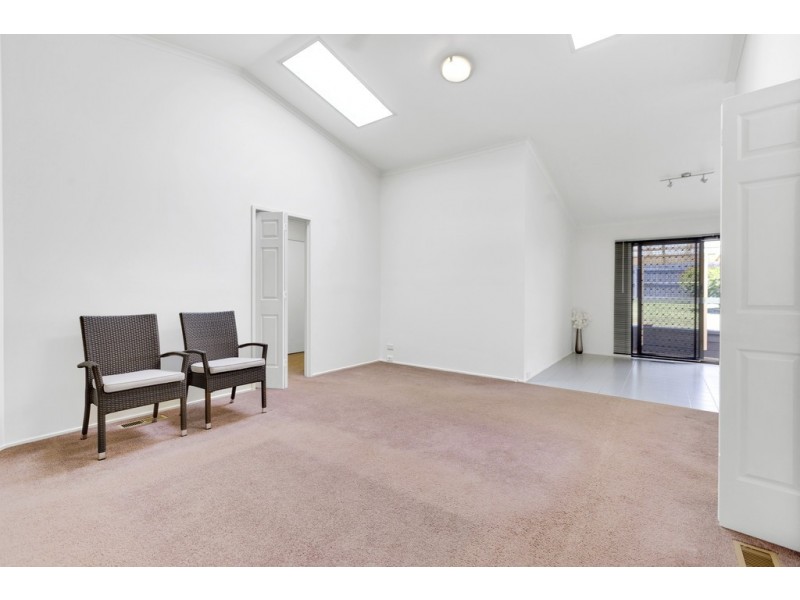 65 Carrington Crescent, Carrum Downs VIC 3201