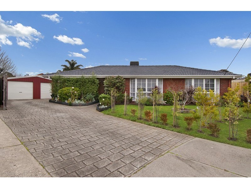 4 Raven Close, Carrum Downs VIC 3201