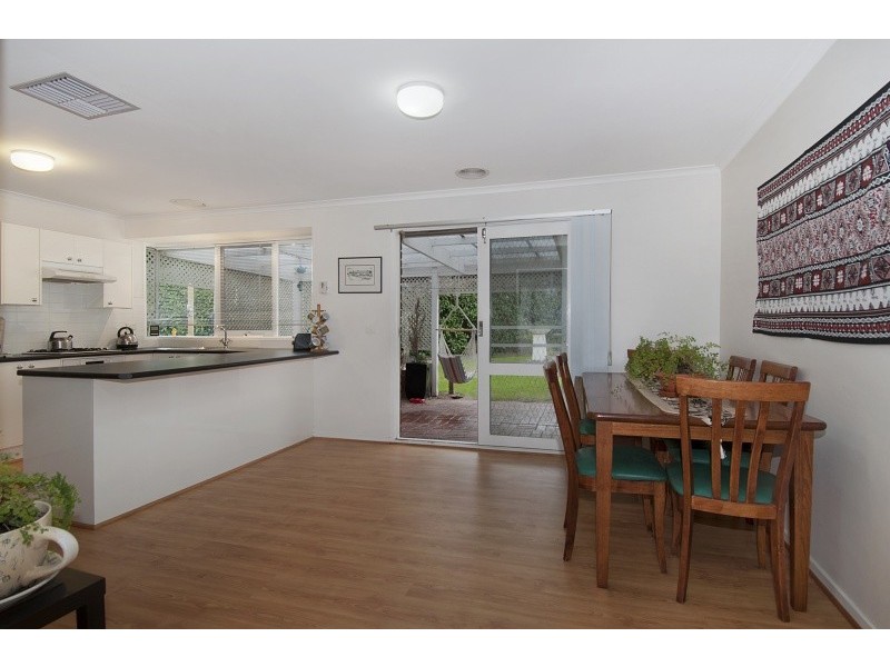4 Raven Close, Carrum Downs VIC 3201