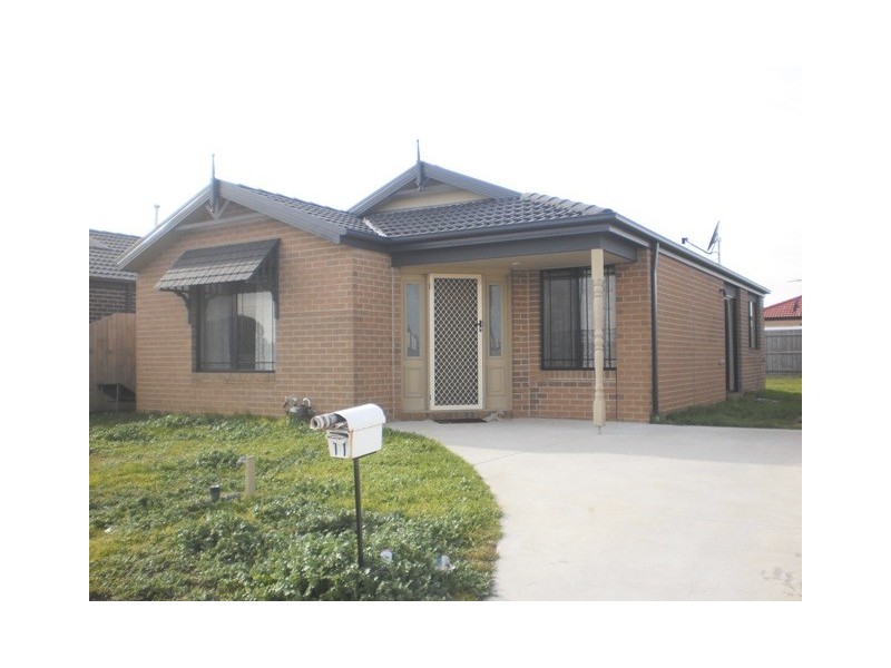 11 Myhaven Circuit, Carrum Downs VIC 3201