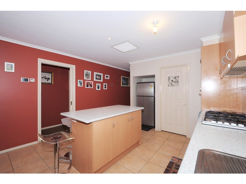 40 Lats Avenue, Carrum Downs VIC 3201