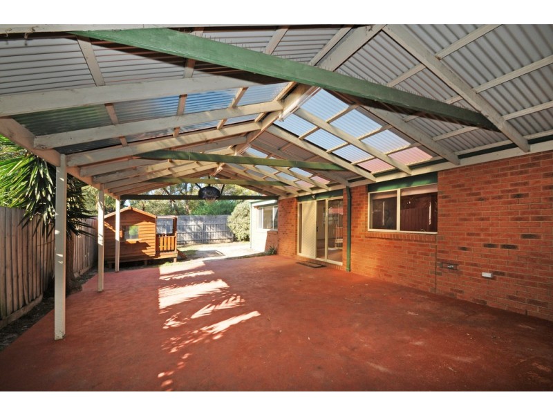 40 Lats Avenue, Carrum Downs VIC 3201