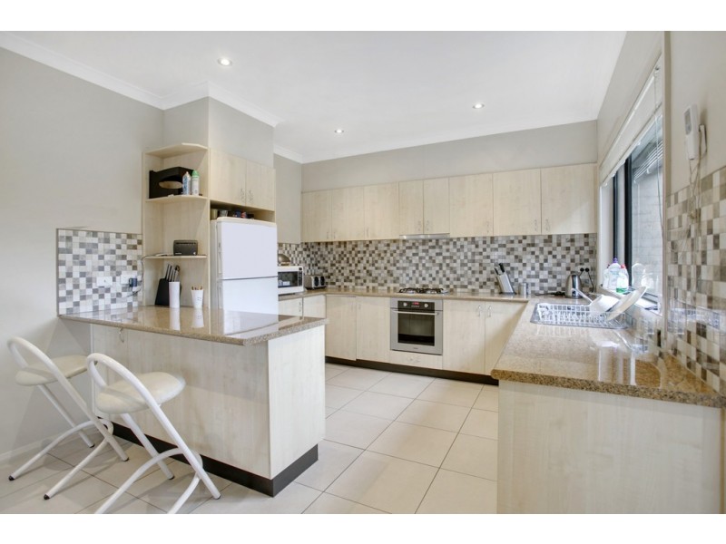 35 Earnshaw Drive, Carrum Downs VIC 3201