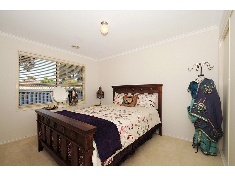 2 Brumbys Road, Carrum Downs VIC 3201