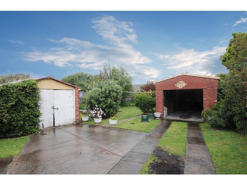 19 Dell Road, Frankston VIC 3199