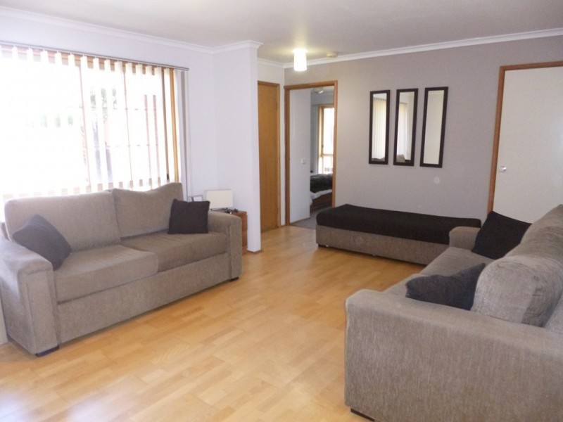 4/37 Broderick Road, Carrum Downs VIC 3201