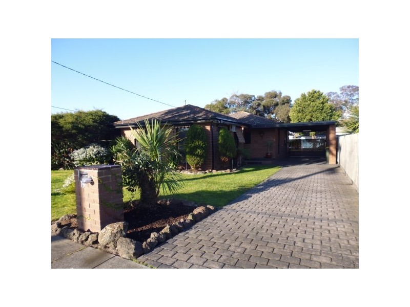 13 Richmond Avenue, Carrum Downs VIC 3201