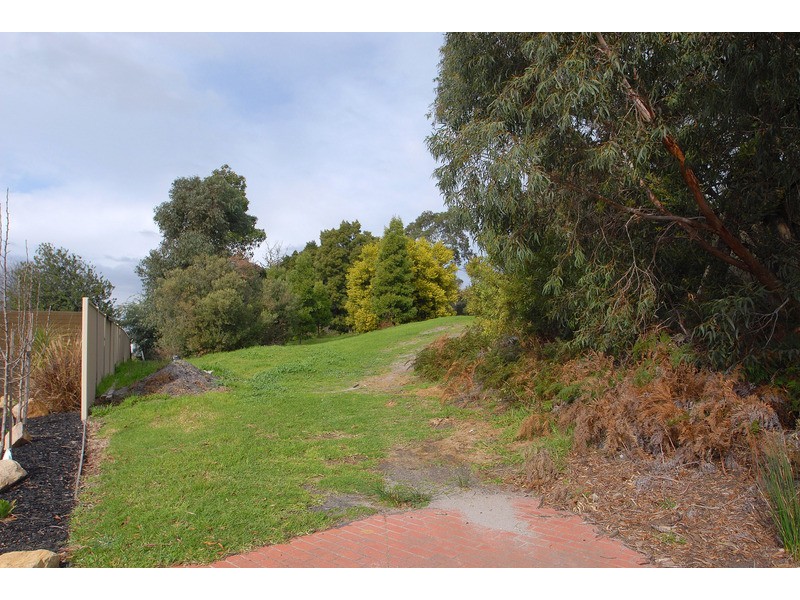 13 Sugar Glider Place, Langwarrin VIC 3910