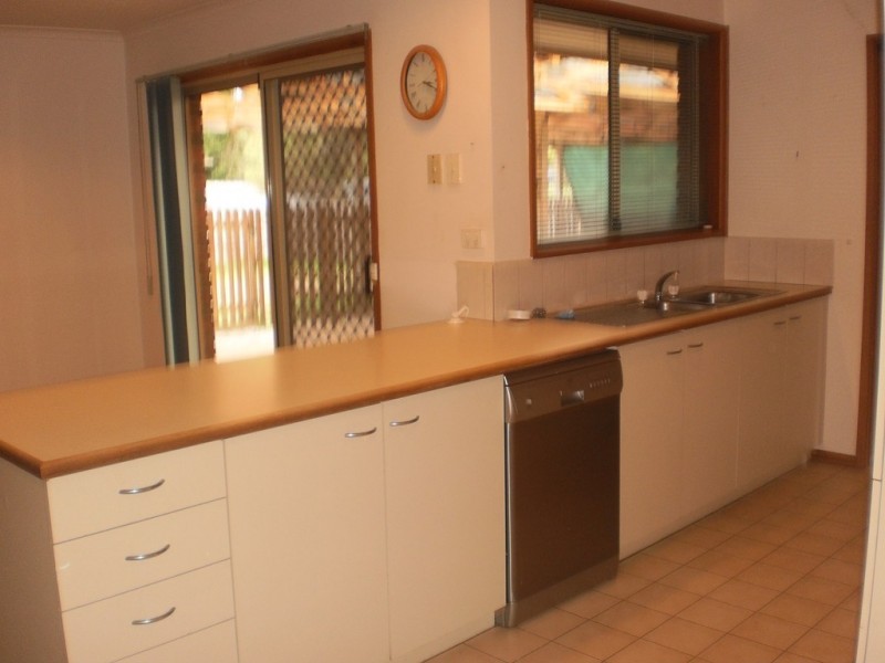 8 St Agnes Court, Carrum Downs VIC 3201