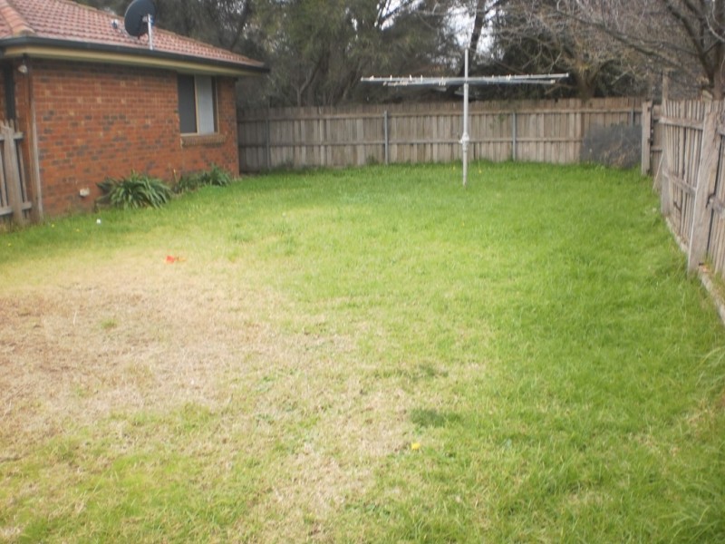 8 St Agnes Court, Carrum Downs VIC 3201