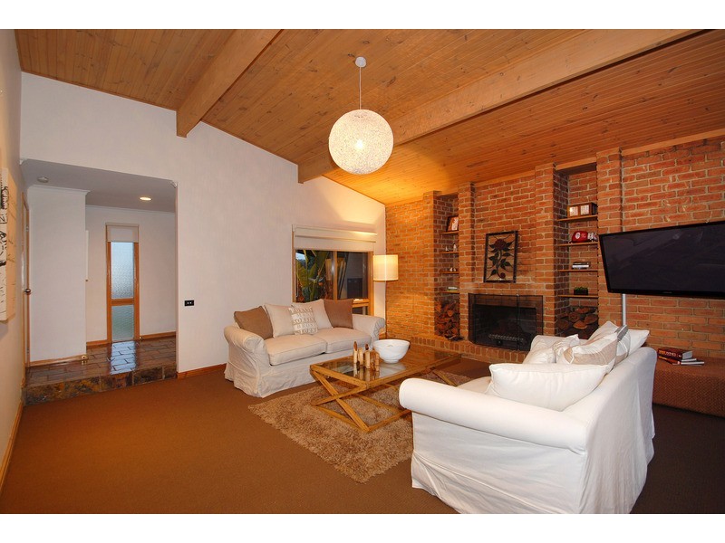 26 Christopher Drive, Frankston South VIC 3199