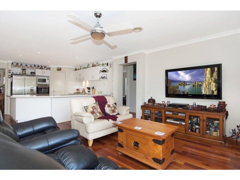 3 Clifton Grove, Carrum Downs VIC 3201