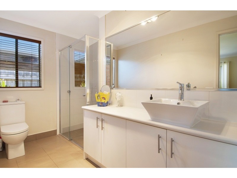 3 Clifton Grove, Carrum Downs VIC 3201