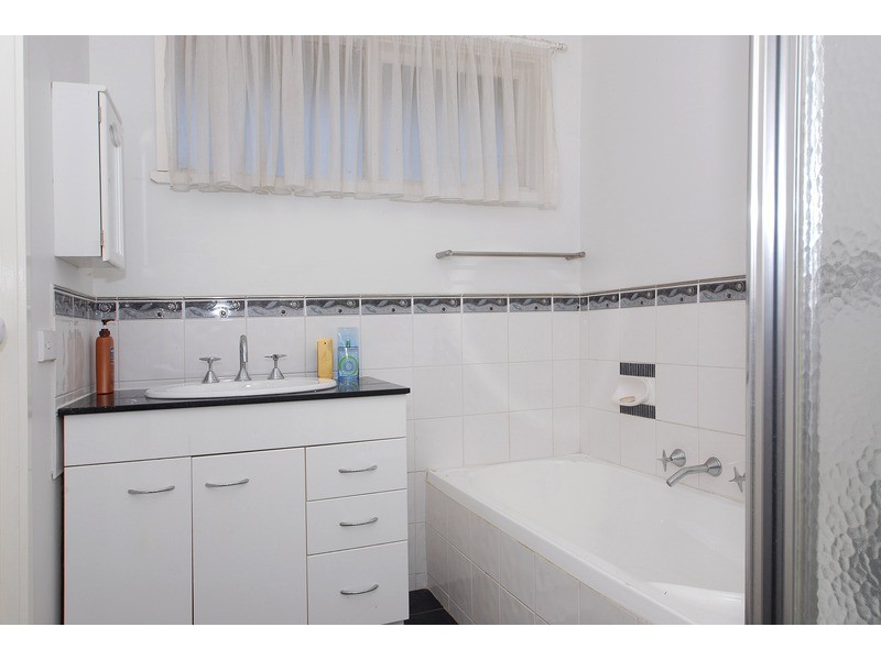 12 Balmain Drive, Carrum Downs VIC 3201