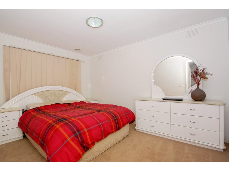 12 Balmain Drive, Carrum Downs VIC 3201