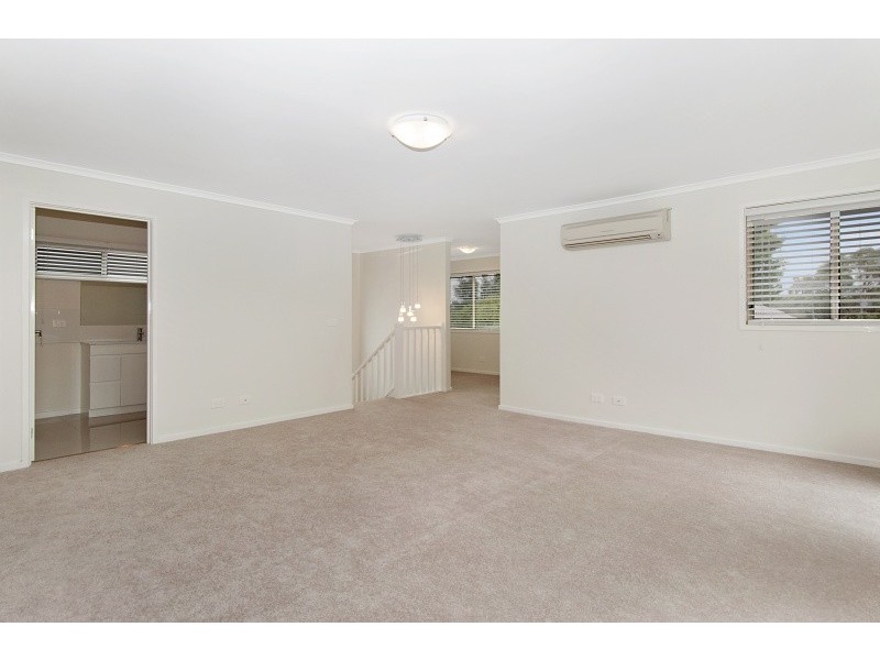 14 Luscombe Avenue, Carrum Downs VIC 3201