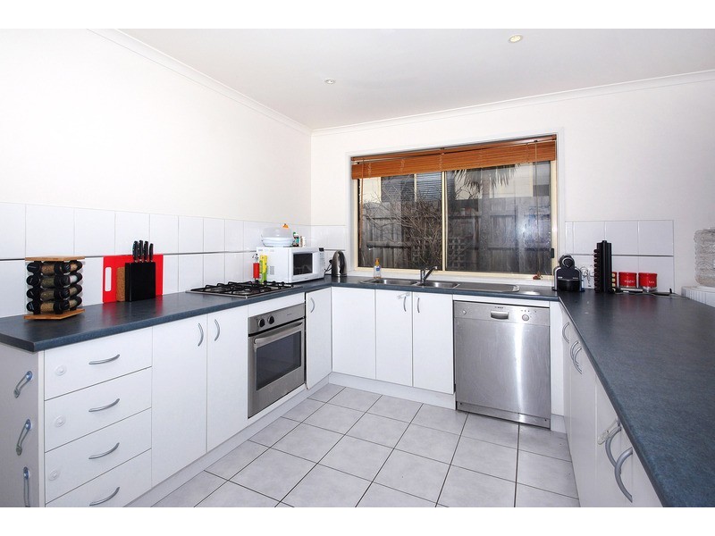 12 Oriana Grove, Skye VIC 3977