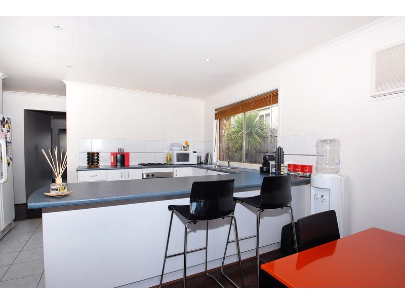 12 Oriana Grove, Skye VIC 3977