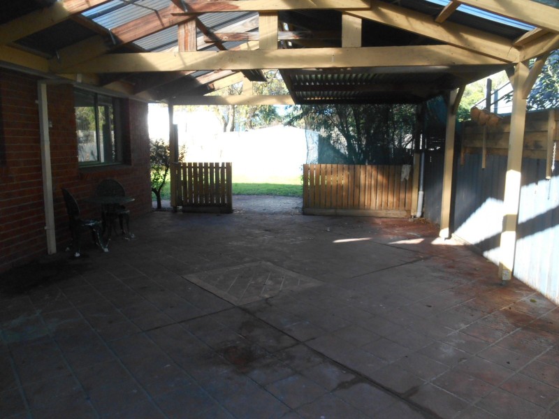 4 Heysen Drive, Skye VIC 3977