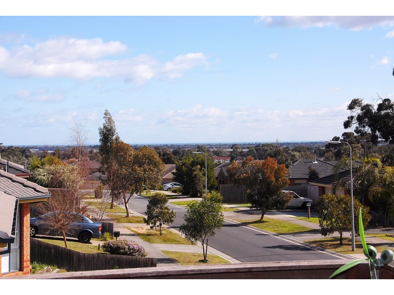 22 Hillview Drive, Carrum Downs VIC 3201