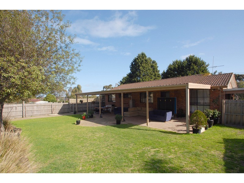 16 Marcella Place, Carrum Downs VIC 3201