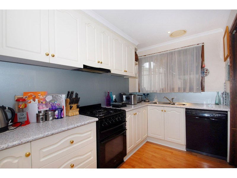 32 Quarrion Drive, Carrum Downs VIC 3201