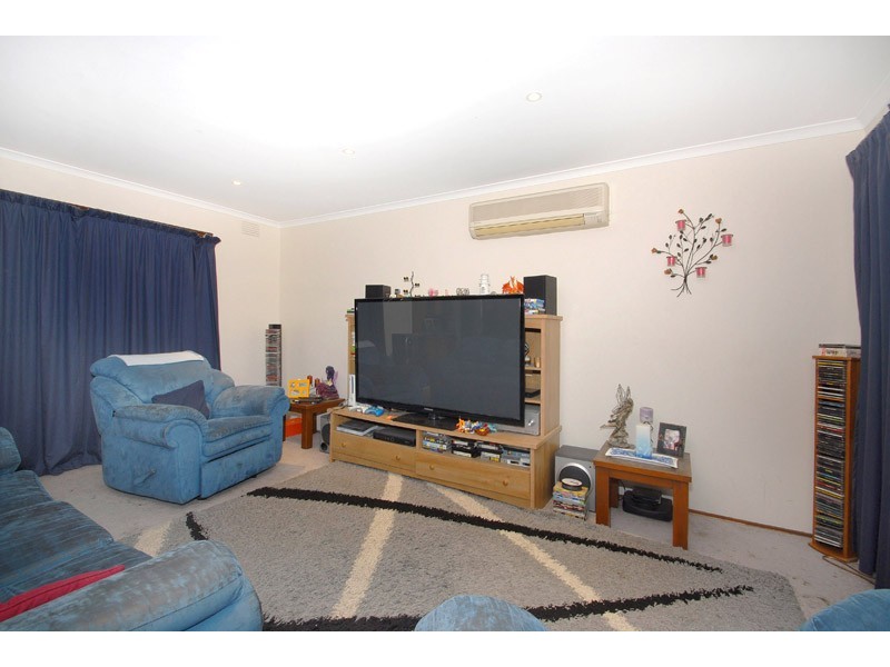 32 Quarrion Drive, Carrum Downs VIC 3201