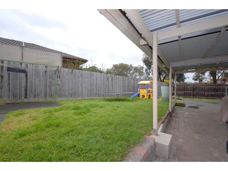 32 Quarrion Drive, Carrum Downs VIC 3201