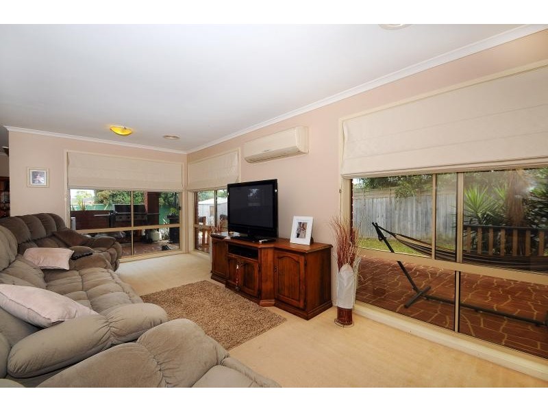 3 Windella Grove, Skye VIC 3977