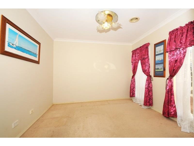 6 Flora Park Way, Carrum Downs VIC 3201