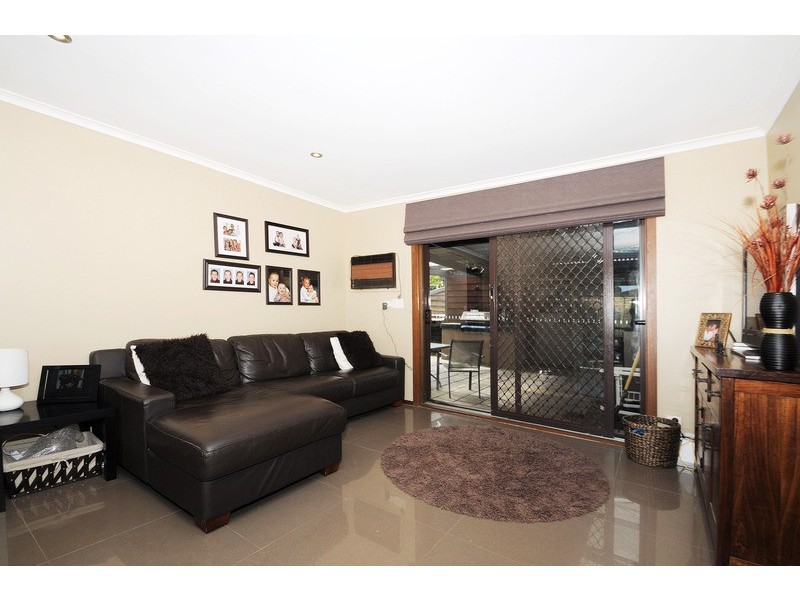 19 Honeyeater Place, Carrum Downs VIC 3201