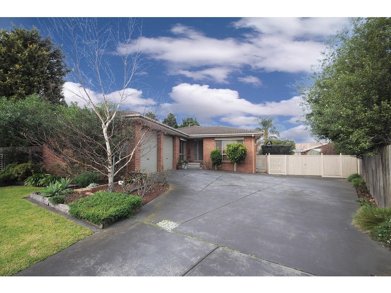 14 Helm Court, Carrum Downs VIC 3201