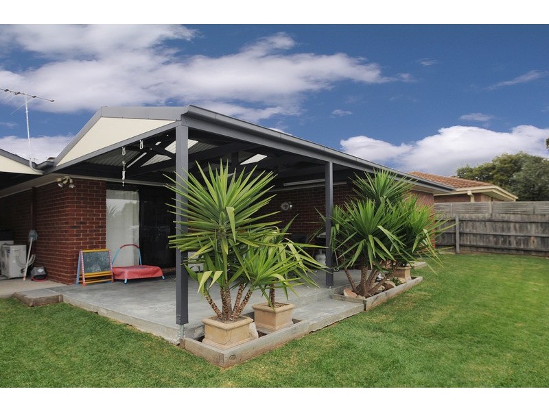 6 Oberon Drive, Carrum Downs VIC 3201