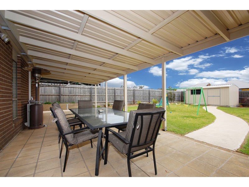 11 Madisson Crescent, Carrum Downs VIC 3201