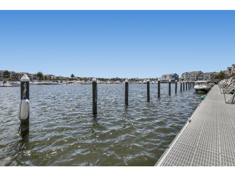 70 Scarborough Drive, Patterson Lakes VIC 3197