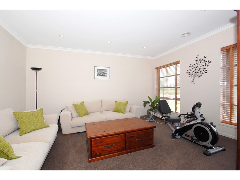 41 Sanoma Drive, Skye VIC 3977