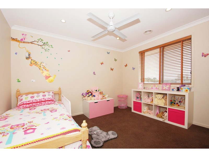 41 Sanoma Drive, Skye VIC 3977