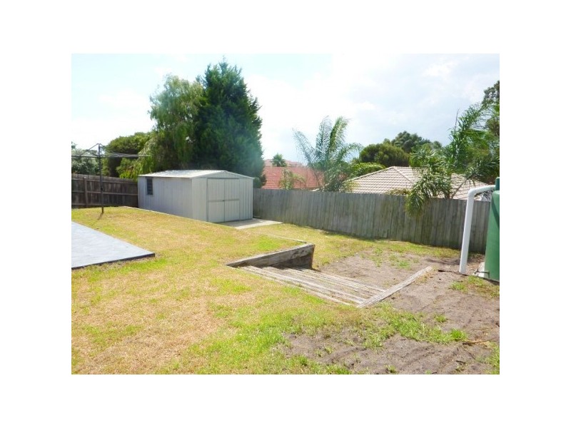 17 Rodney Court, Skye VIC 3977