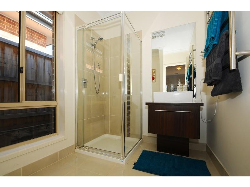 5 Rhone Grove, Skye VIC 3977