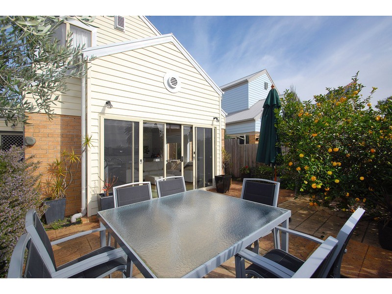 22 Tiller Lane, Patterson Lakes VIC 3197